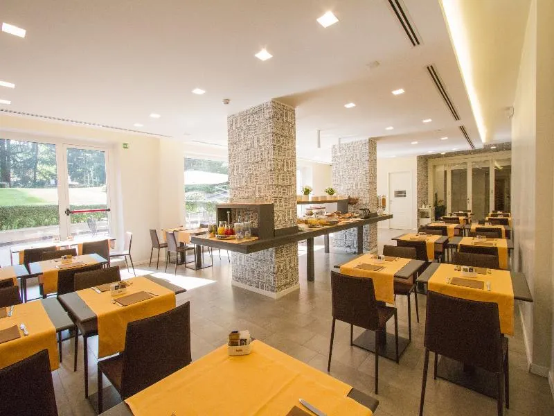 Restaurant, Hotel Tiziano - Gruppo MiniHotel, Milan