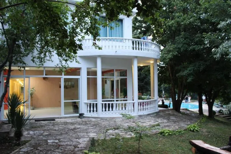 Terrace, Zdravets, Varna