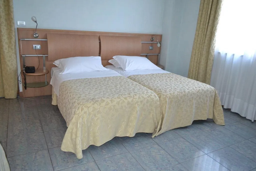 DOUBLE STANDARD Room, Marina Palace Hotel Spa & Congress Hall, Catania