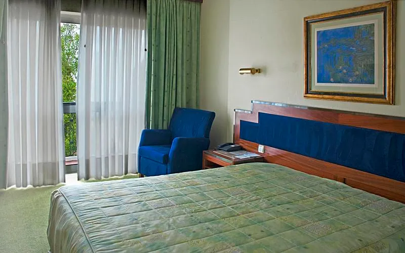 SUITE CAPACITY 4 Room, Imperial, Porto