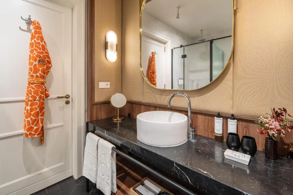 Double or Twin WITH VIEWS Room, Only YOU Hotel Valencia, Valencia