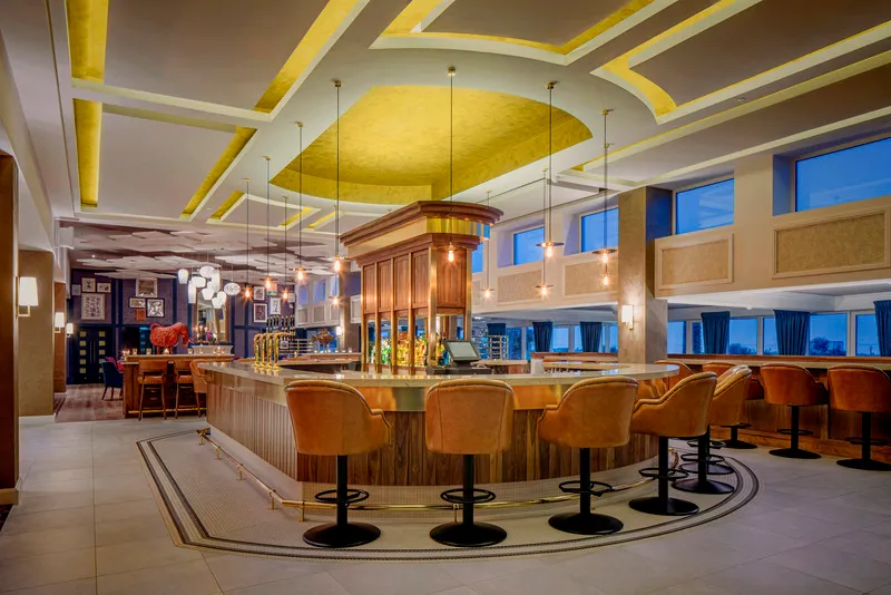 Bar, Garryvoe Hotel, Cork