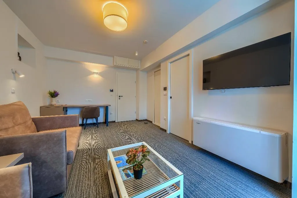 JUNIOR SUITE WITH BALCONY Room, Alkar, Split