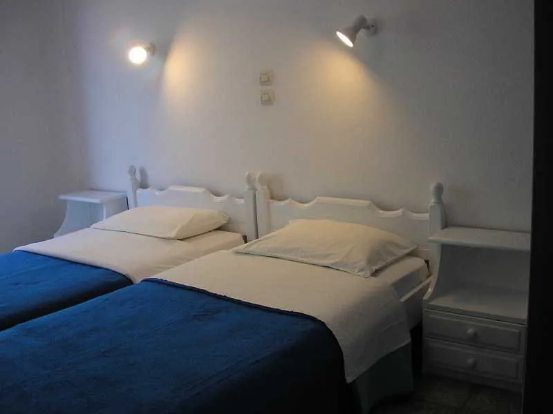 Room, Finikas, Santorini