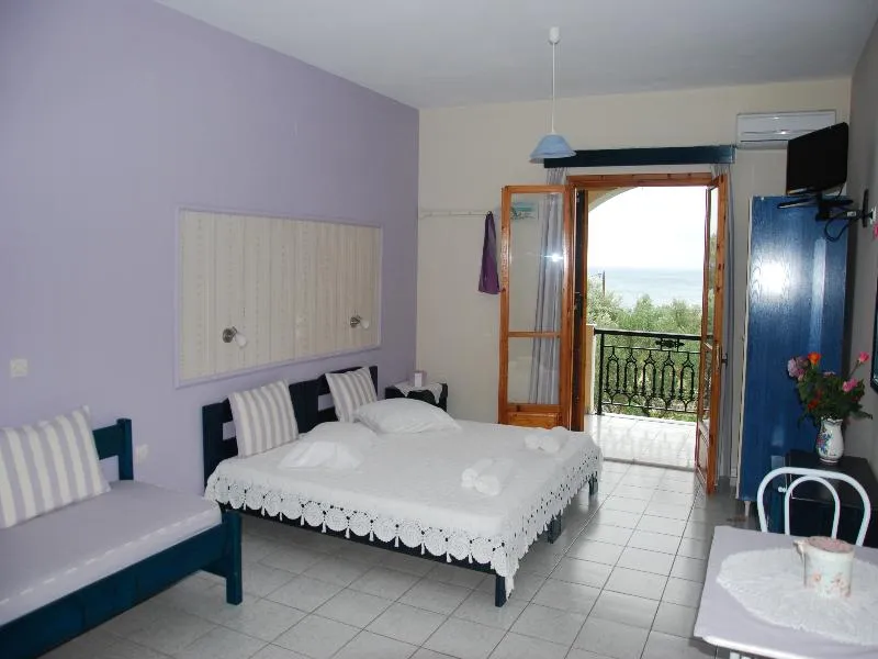 Room, Kavos Psarou Studios And Apartments, Zante
