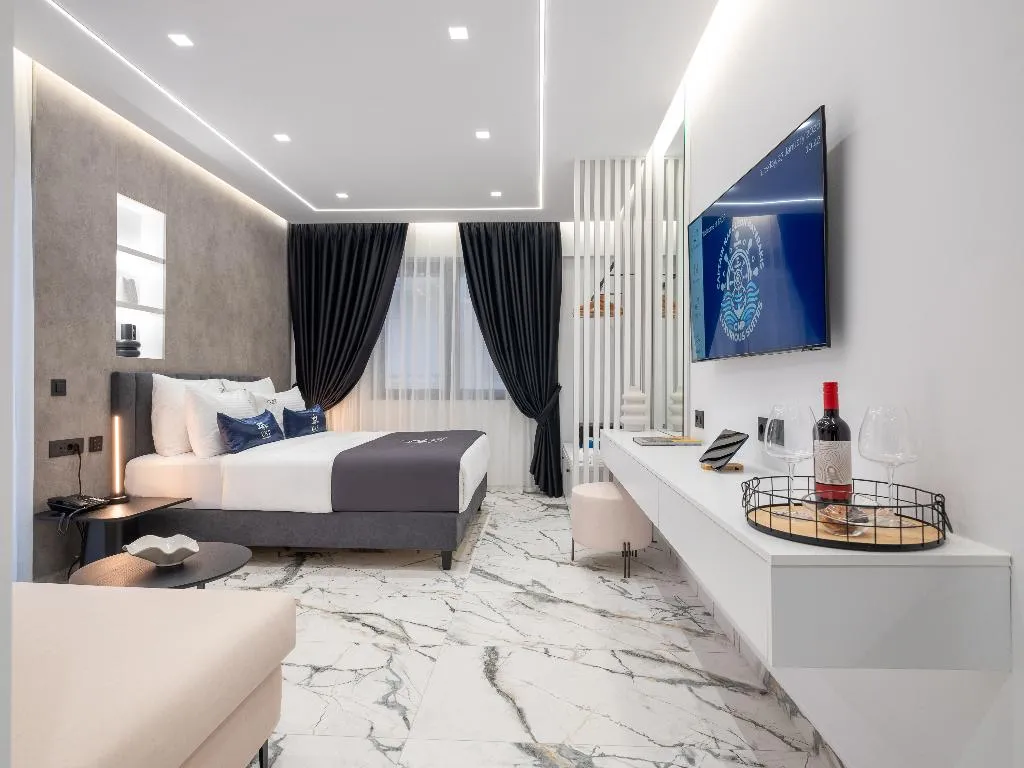 SUITE DELUXE Room, Captain Napoleon Paterakis CNP Luxurious Suites, Crete