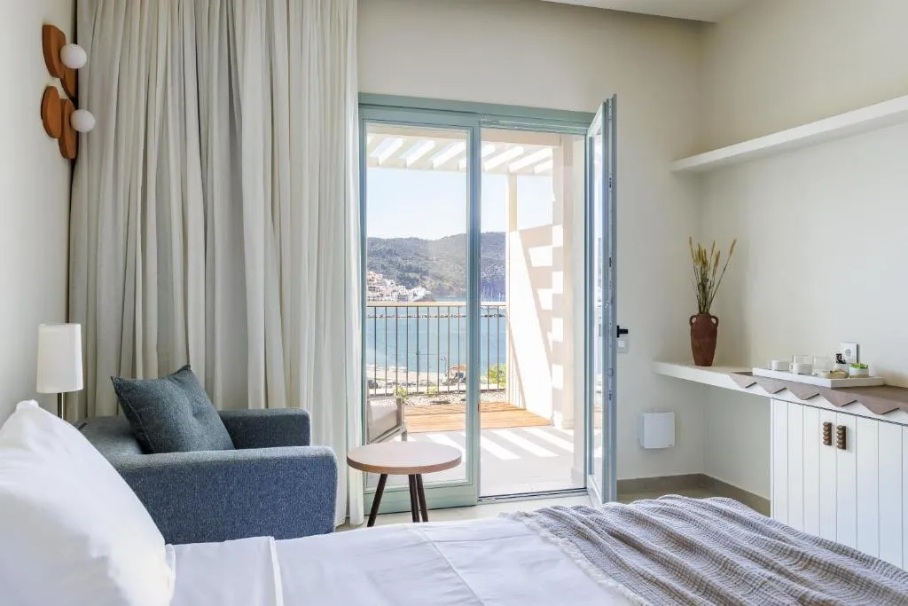 SUITE CAPACITY 4 ONE BEDROOM Room, Minnŏ Boutique Hotel & Spa, Skiathos