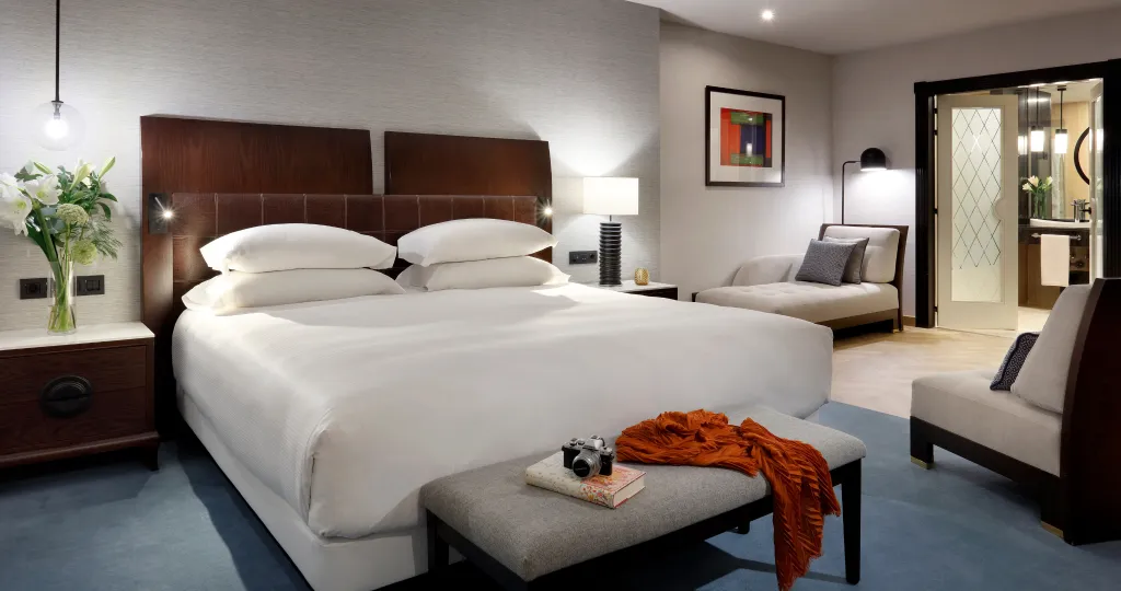 SUITE KING SIZE BED Room, Hyatt Regency Hesperia Madrid, Madrid