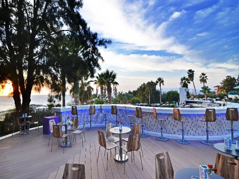 Bar, Grand Blue Sky International Hotel, Izmir