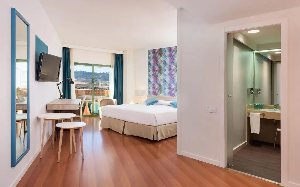 FAMILY ROOM STANDARD Room, Guadalajara Conference Center Affiliated By Melia, Madrid