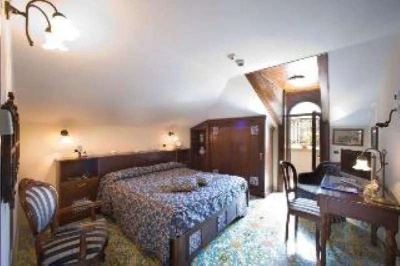 Double or Twin SUPERIOR WITH TERRACE Room, La Tonnarella, Naples