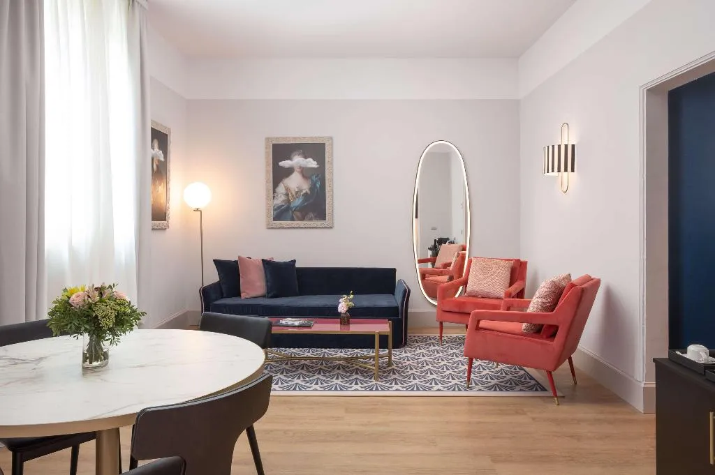 Room, Anglo American Hotel Florence, Curio Collection, Florence