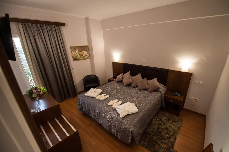 Room, Olympos, Santorini