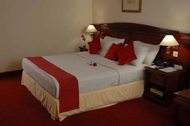 Room, York International, Dubai