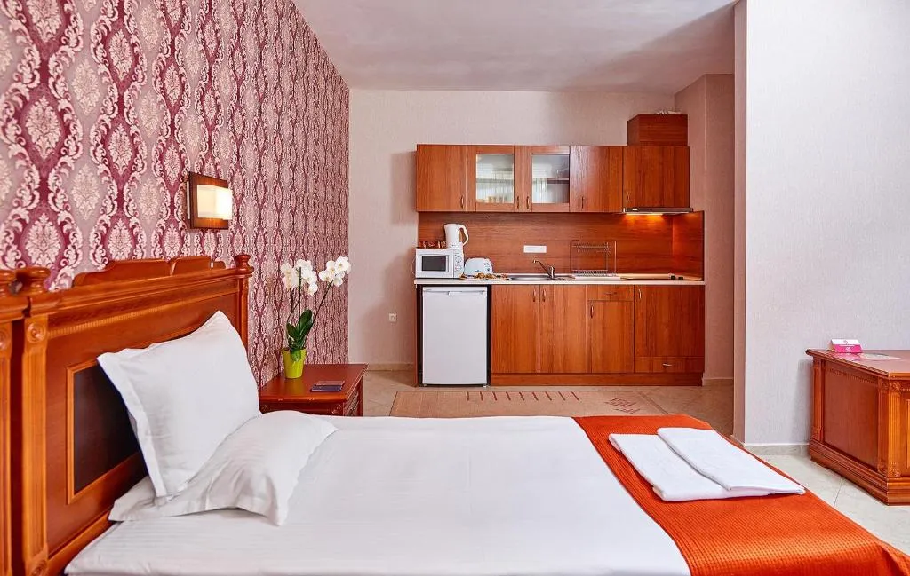 STUDIO CAPACITY 3 Room, Karolina, Bourgas
