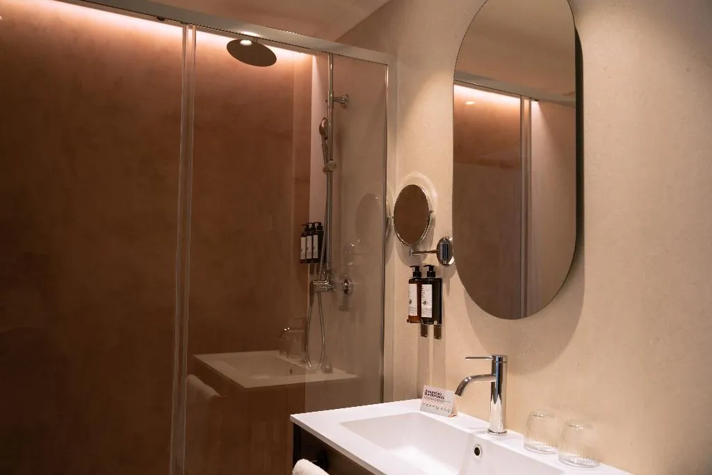DOUBLE STANDARD Room, Petit Palace Preciados, Madrid