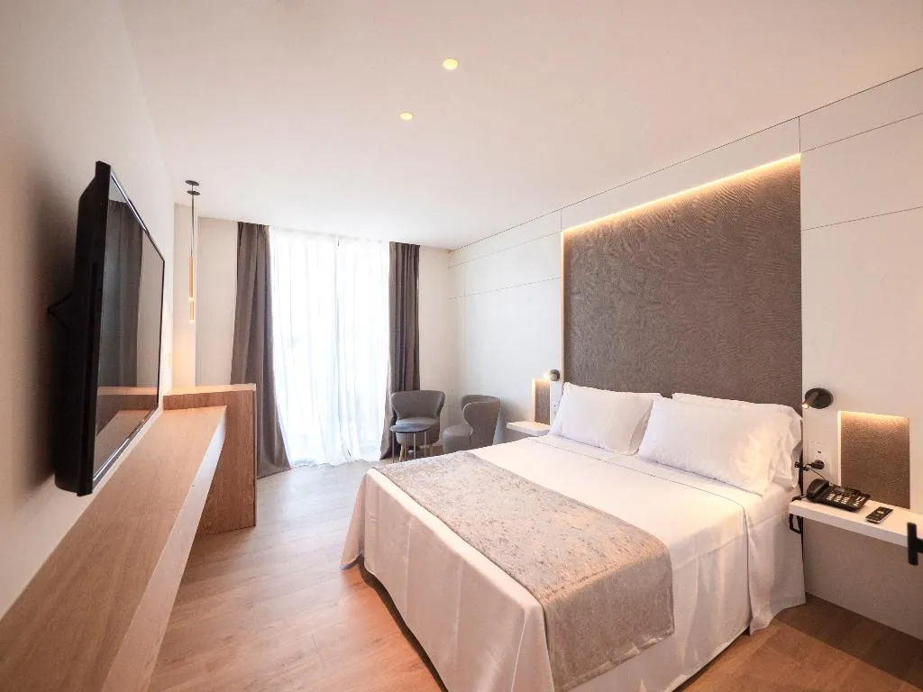 Double or Twin PREMIUM Room, Golden Costa Salou, Costa Brava
