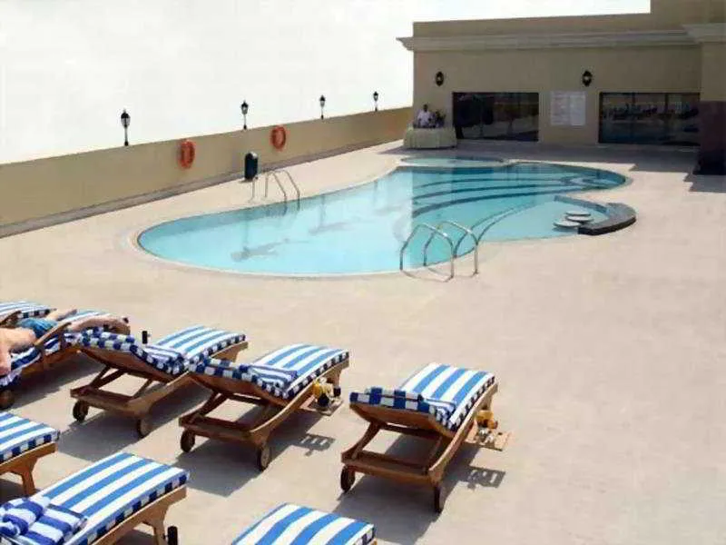 Pool, Royal Ascot Hotel, Dubai