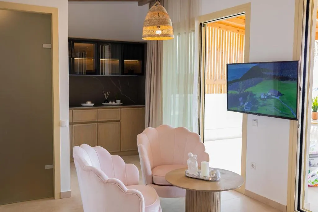 SUITE KING SIZE BED Room, Sanimar By Mono Alex, Thessaloniki