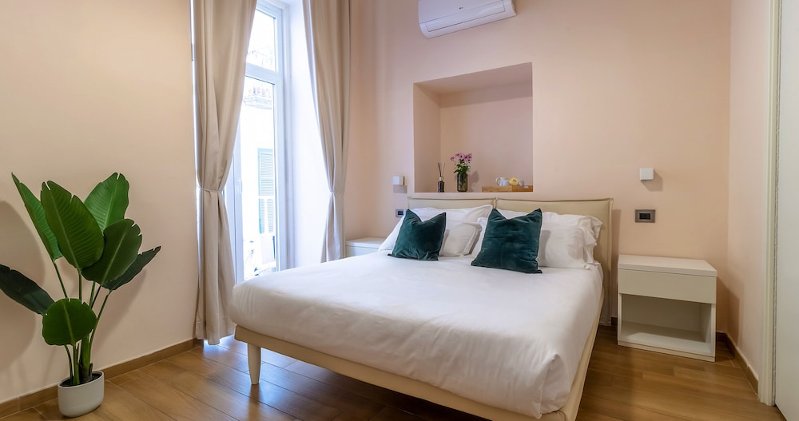 Musto Suites & Rooms, Naples