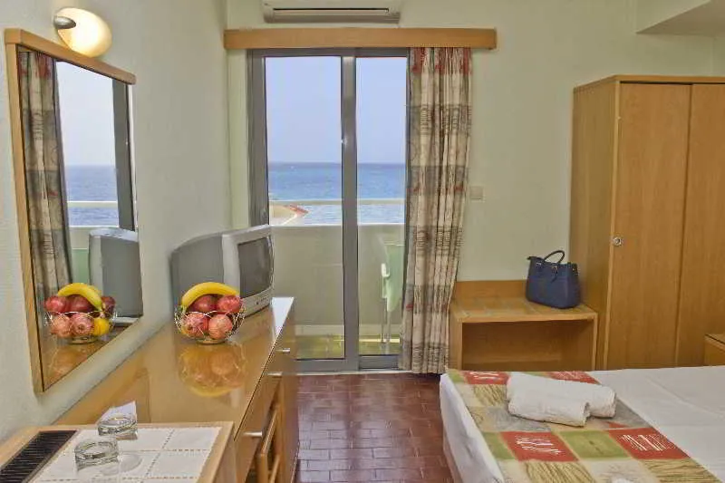 Room, Nafsika, Rhodes