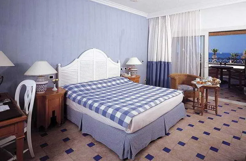 Room, Sheraton Sharm Hotel Main Building, Red Sea Riviera
