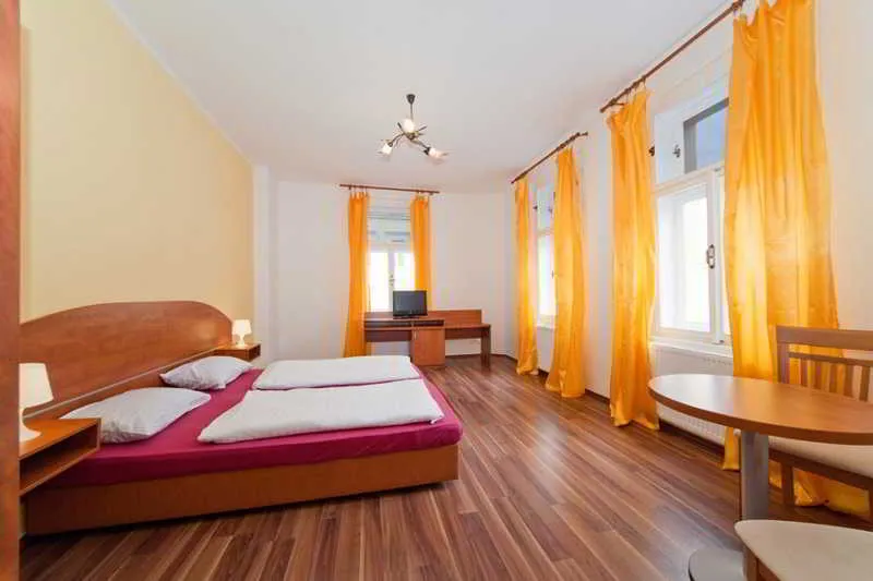 Room, Apartment Amandment, Prague