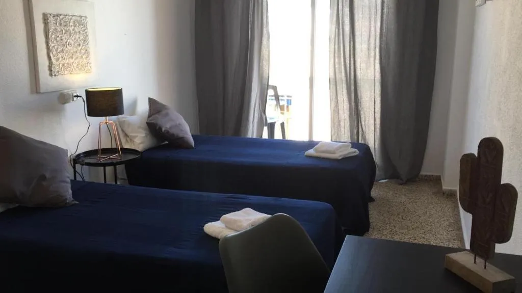 DOUBLE WITH BALCONY Room, The Hostal Tierramar, Majorca