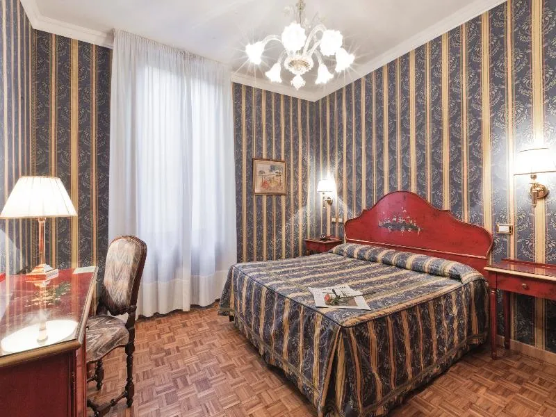 Double or Twin STANDARD Room, Palazzo Cendon, Venice