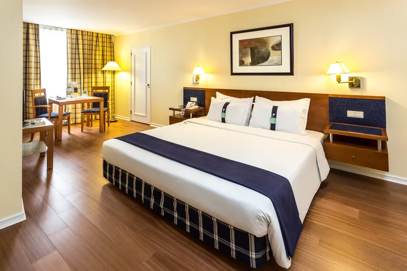 Double or Twin STANDARD Room, Holiday Inn Lisboa, Lisbon