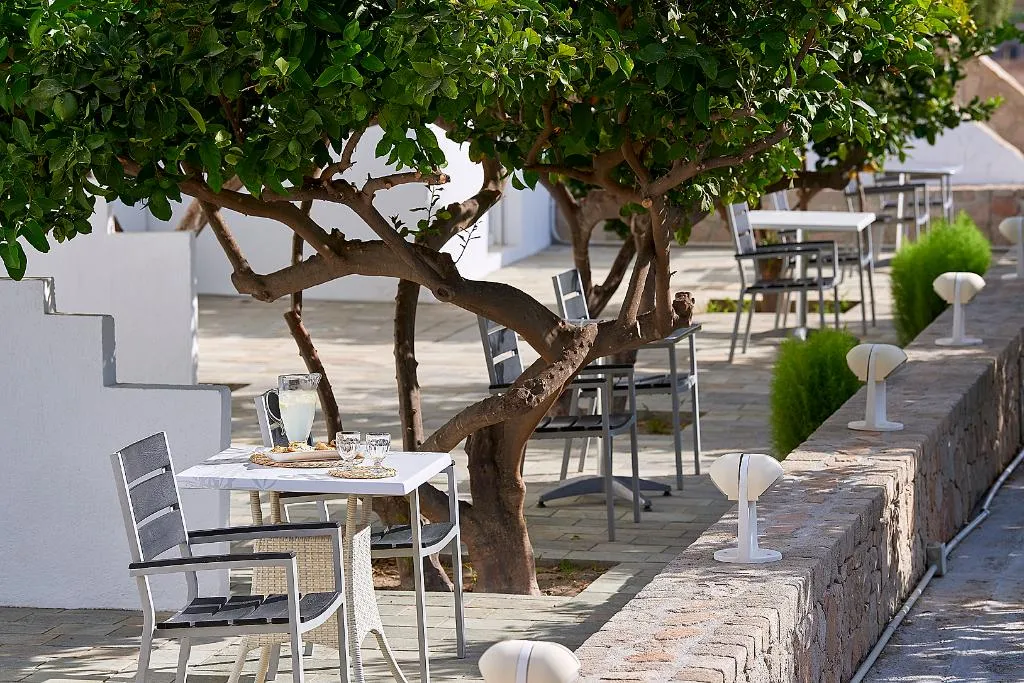 TRIPLE GARDEN VIEW Room, Santa Maria Village, Santorini