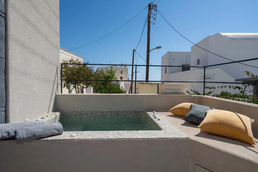 APARTMENT LUXURY ONE BEDROOM Room, White Orchid Boutique Apartments, Santorini