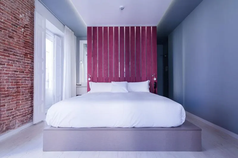 DOUBLE SUPERIOR Room, B&B Hotel Madrid Centro Fuencarral 52, Madrid