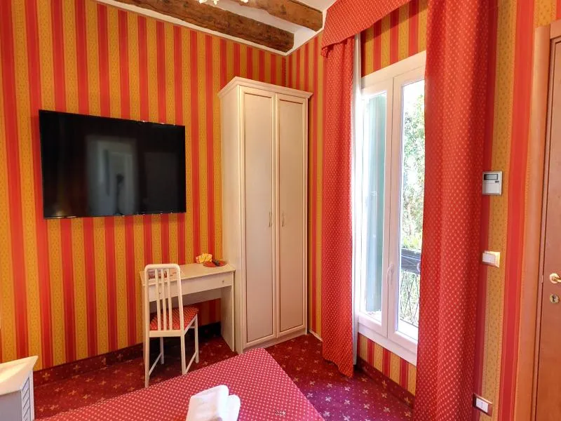Room, Messner Hotel, Venice