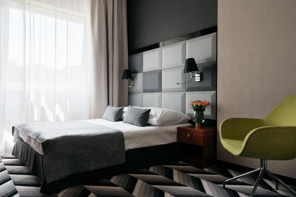 DOUBLE SINGLE USE COMFORT Room, Apis, Krakow