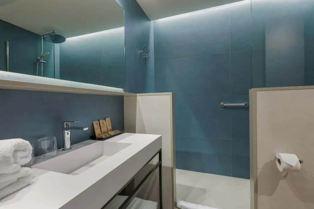 DOUBLE STANDARD Room, Hotel Medinaceli 4*S, Barcelona