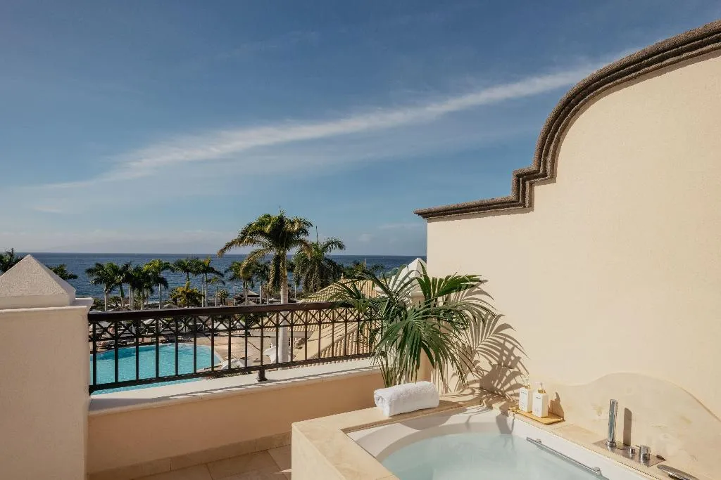JUNIOR SUITE OCEAN VIEW Room, Gran Melia Palacio de Isora, Tenerife