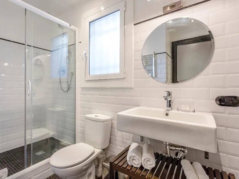 APARTMENT ONE BEDROOM WITH TERRACE Room, Urban District, Barcelona