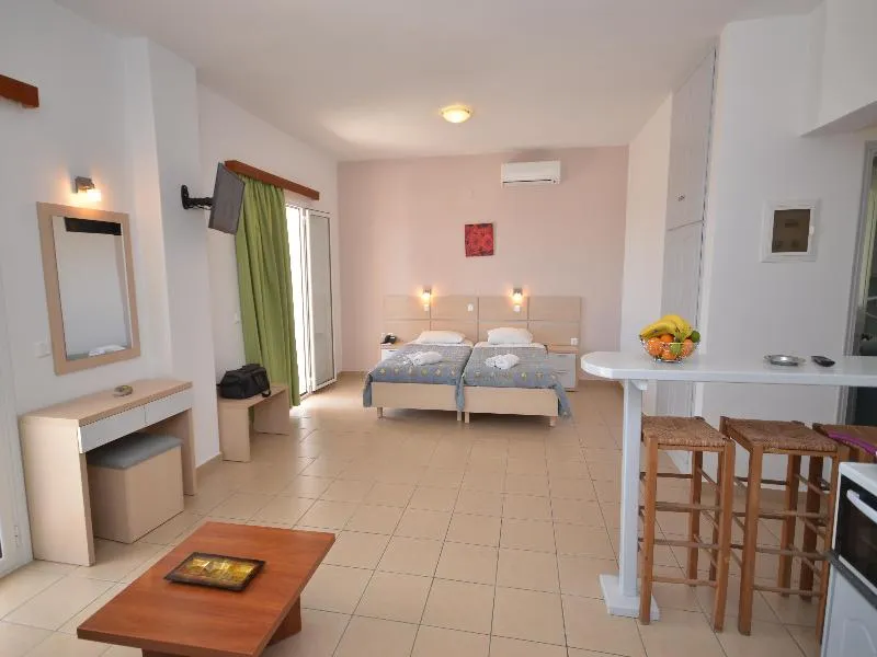 STUDIO CAPACITY 3 Room, Paradiso Aparthotel, Corfu