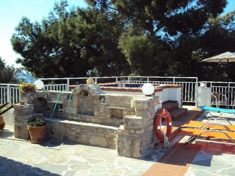Sports and Entertainment, Mykali, Samos