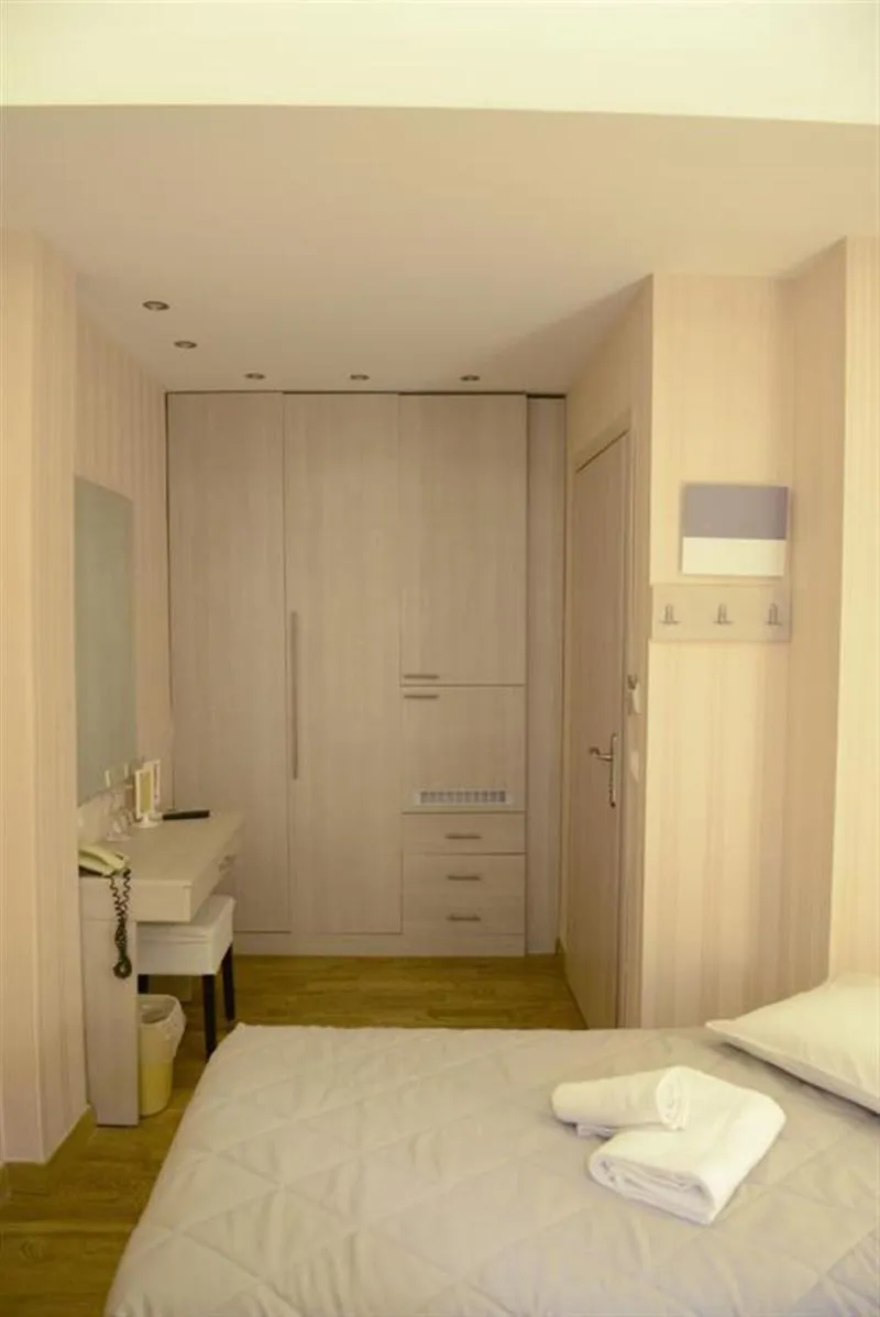 QUADRUPLE STANDARD Room, Phidias Hotel by Oniro, Athens