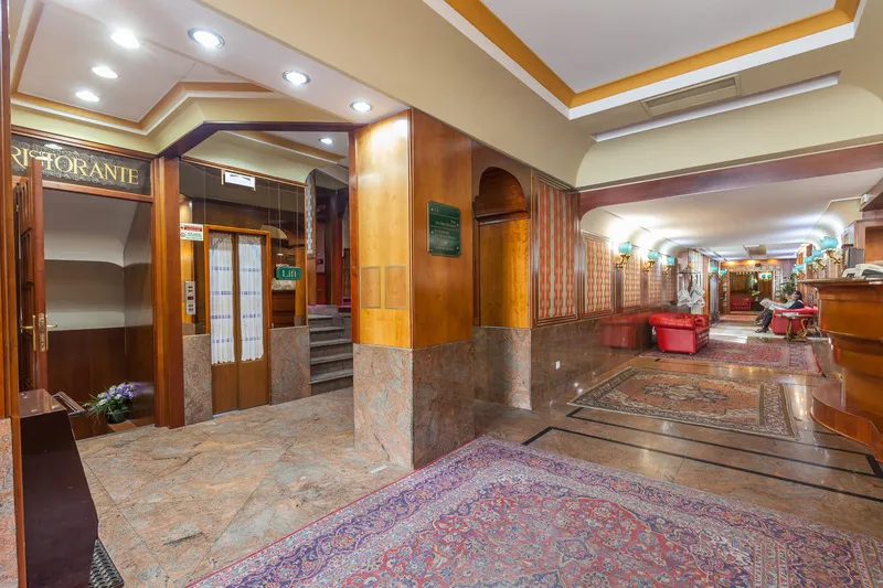 Lobby, Hotel Galles, Rome