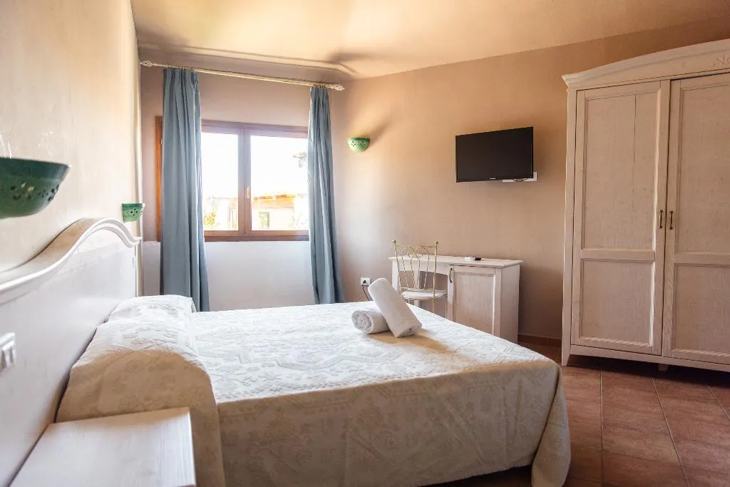 QUADRUPLE STANDARD Room, Hotel Pedra Santa, Olbia