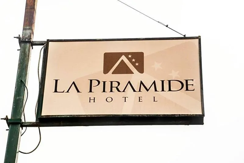 Lobby, La Piramide, Taormina