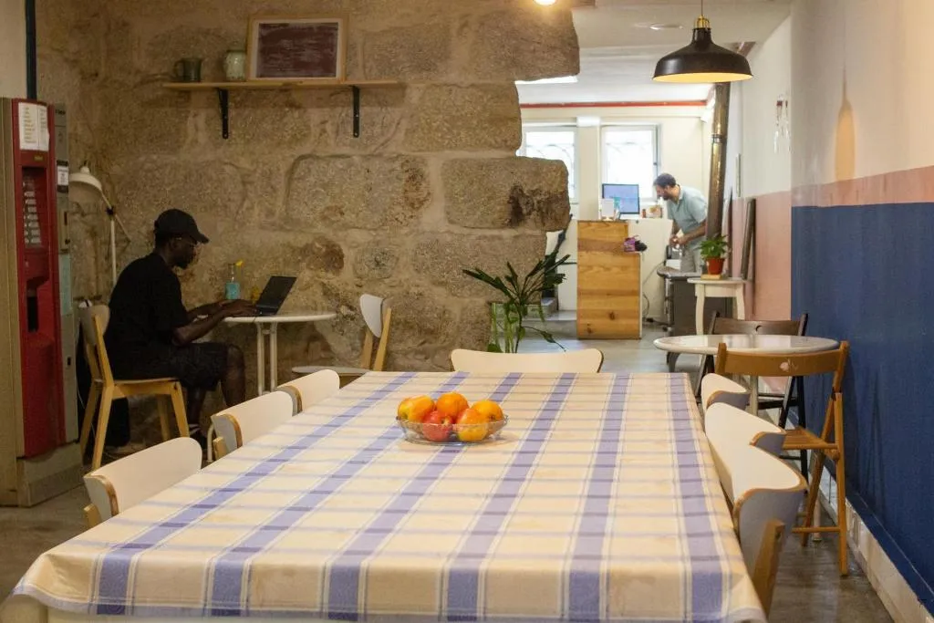 General view, O2 Hostel, Porto