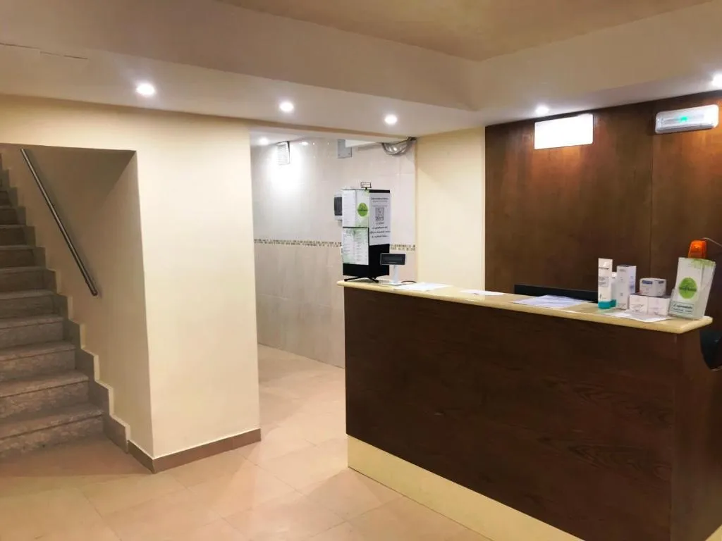 Lobby, Bristol Terme, Naples