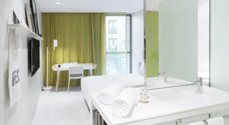 DOUBLE SUPERIOR Room, Rec Barcelona-Only Adults, Barcelona