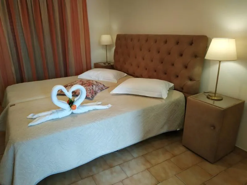 STUDIO STANDARD Room, Eleni's Garden & Castello Suites, Zante