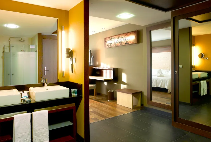 FAMILY ROOM STANDARD Room, SOMMOS Hotel Aneto, Barcelona