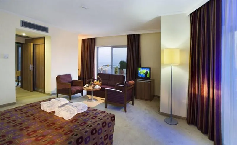 FAMILY ROOM LAND VIEW Room, Queen's Park Tekirova Resort & Spa, Antalya
